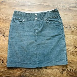 Athleta Blue corduroy skirt woman’s  size 4. 😍